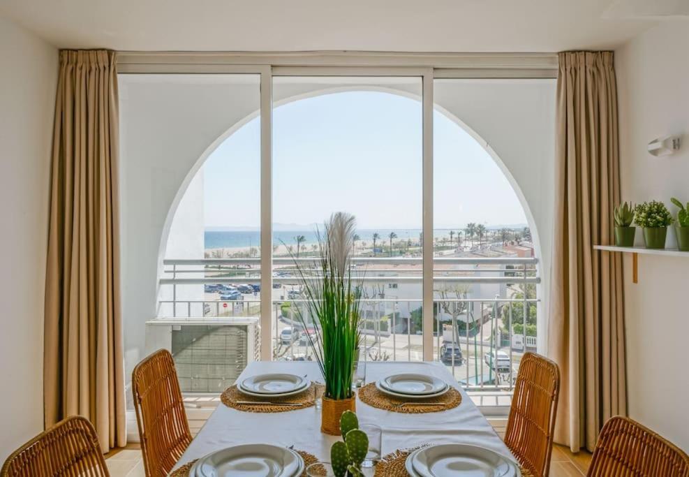 Magnifique Duplex, Vue Mer Et Canal By Welhomy Empuriabrava Exterior photo